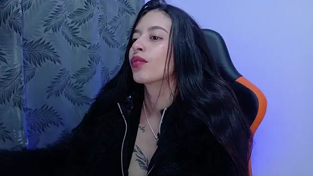 Snapshot of Misscarolsph chatting on June 2026 08:43:01 PM Misscarolsph online show from June 2026 08:43:01 PM