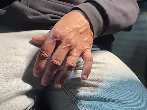 Snapshot of Max_965 chatting on November 2025 06:45:01 PM Max 965 online show from November 2025 06:45:01 PM