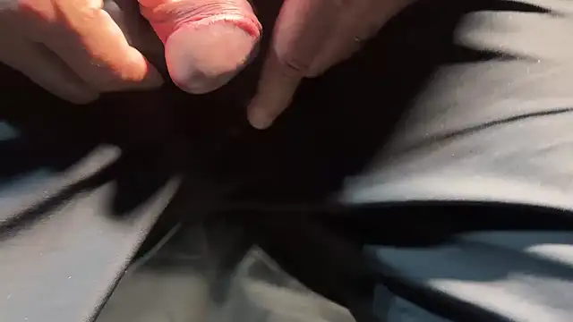 Snapshot of Max_965 chatting on December 2025 09:21:02 PM Max 965 online show from December 2025 09:21:02 PM