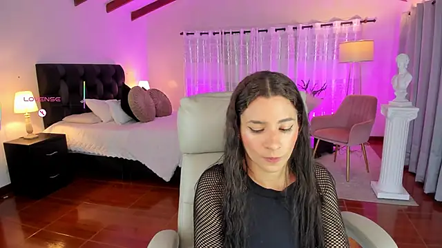 hanna mils online show from May 2026 03:24:01 AM