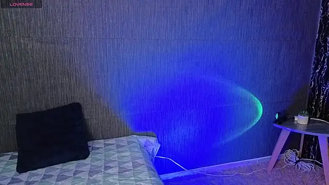 Thalia anderson online show from April 2026 12:05:01 AM