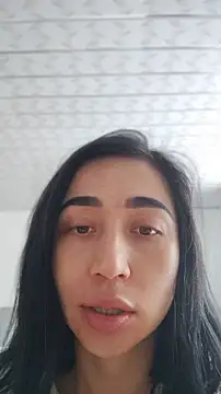 Elowyn online show from April 2026 03:19:01 PM