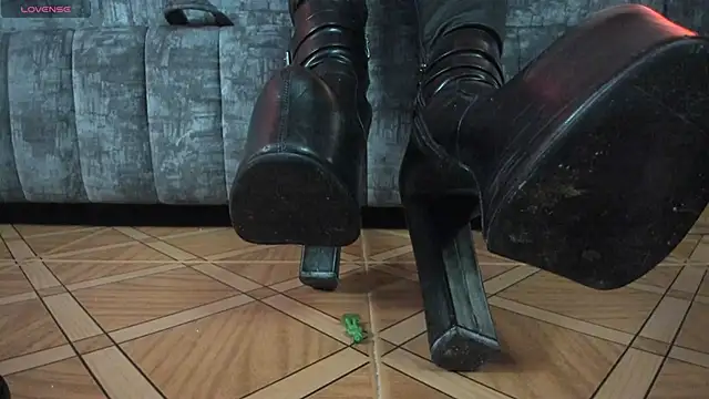  LuanaDabbraccio online show from November 2025 01:55:02 PM