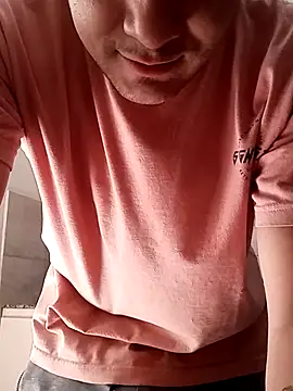 Snapshot of calfran chatting on November 2025 05:39:02 PM calfran online show from November 2025 05:39:02 PM