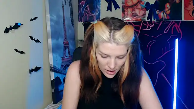 VanessaRey  online show from April 2026 03:04:02 PM