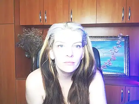 VanessaRey  online show from May 2026 02:33:01 AM