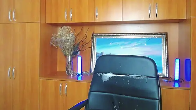 VanessaRey  online show from February 2026 05:32:01 AM