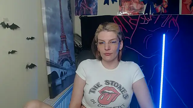 VanessaRey  online show from April 2026 08:57:02 PM
