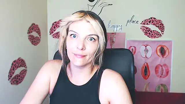 Snapshot of VanessaRey_ chatting on June 2026 06:30:02 AM VanessaRey online show from June 2026 06:30:02 AM