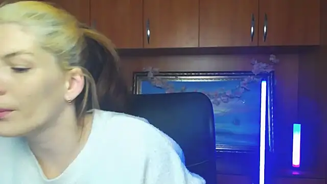 VanessaRey  online show from April 2026 06:59:01 AM