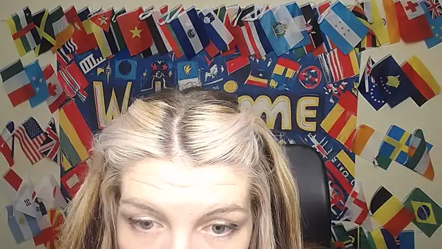 Snapshot of VanessaRey_ chatting on June 2026 06:47:02 AM VanessaRey online show from June 2026 06:47:02 AM