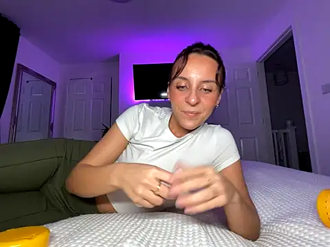 Snapshot of Missalex_xo chatting on October 2025 08:42:01 PM Missalex xo online show from October 2025 08:42:01 PM