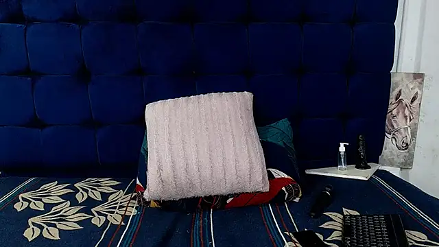 AriesCake online show from March 2026 03:03:01 PM