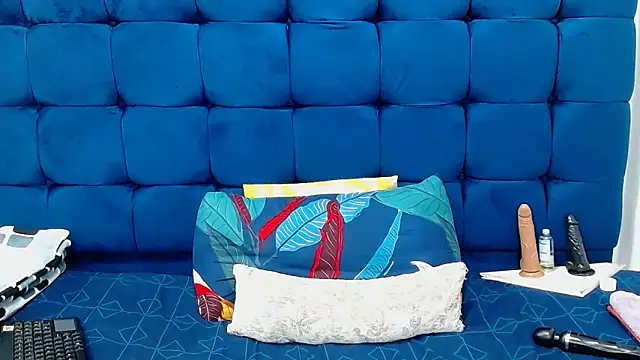 AriesCake online show from February 2026 07:58:02 PM