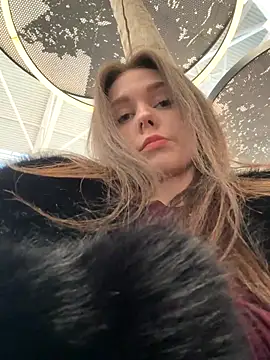 MilaBee online show from January 2026 07:56:02 AM