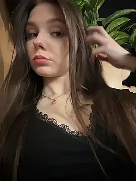 MilaBee online show from March 2026 05:08:02 AM