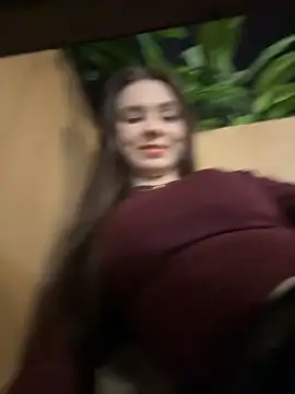 MilaBee online show from March 2026 07:39:01 AM