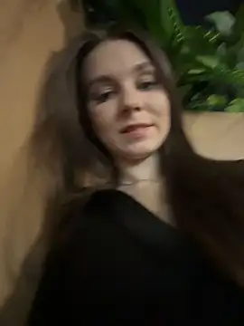 MilaBee online show from March 2026 07:41:01 AM