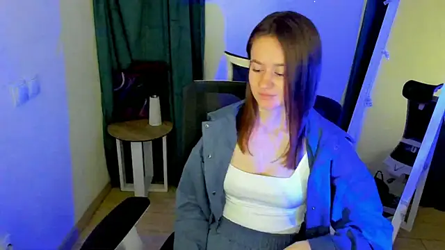 Catherine e online show from October 2025 06:41:01 PM
