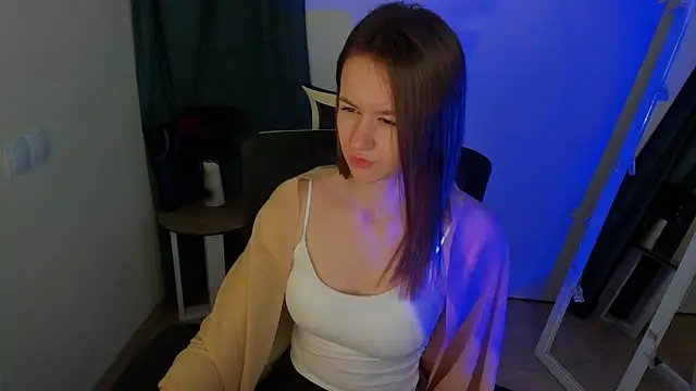 Catherine e online show from November 2025 07:18:02 PM