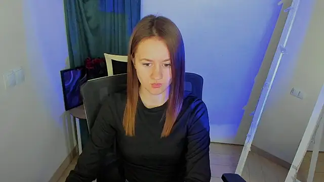 Catherine e online show from October 2025 07:37:01 PM