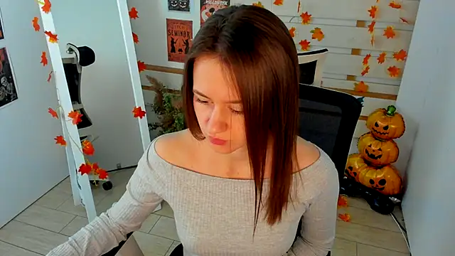 Catherine e online show from October 2025 06:21:01 PM