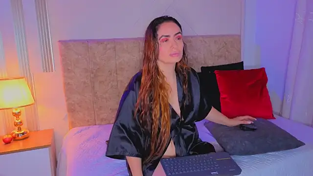 angelinarouse  online show from April 2026 03:00:02 AM