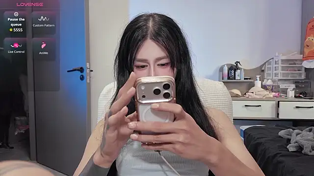 Rainbow-sweet online show from April 2026 05:15:01 AM