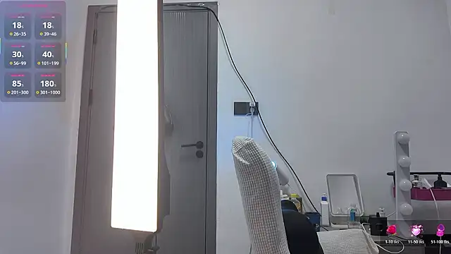 Rainbow-sweet online show from March 2026 05:40:01 PM