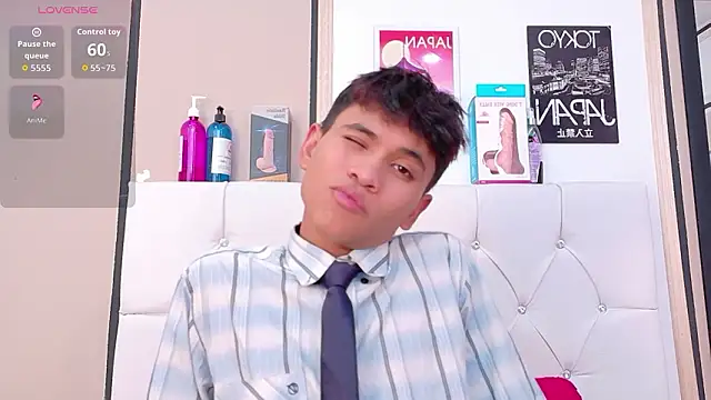 Ethan Westt online show from January 2026 08:12:02 PM