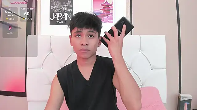 Snapshot of Ethan_Westt chatting on September 2025 08:18:02 PM Ethan Westt online show from September 2025 08:18:02 PM