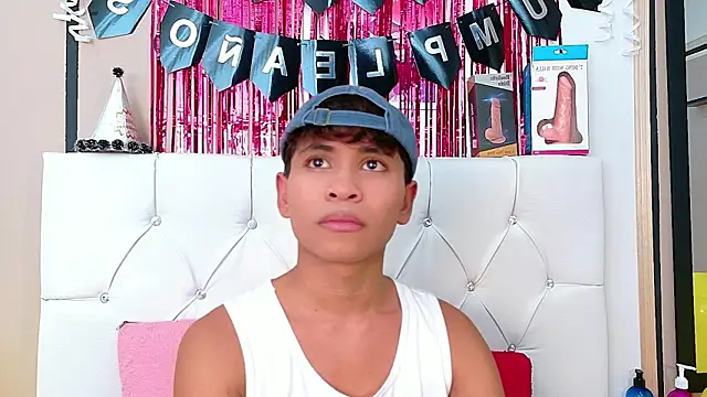 Ethan Westt online show from March 2026 08:32:02 PM