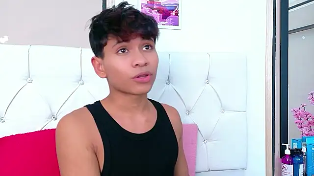 Ethan Westt online show from March 2026 08:42:02 PM