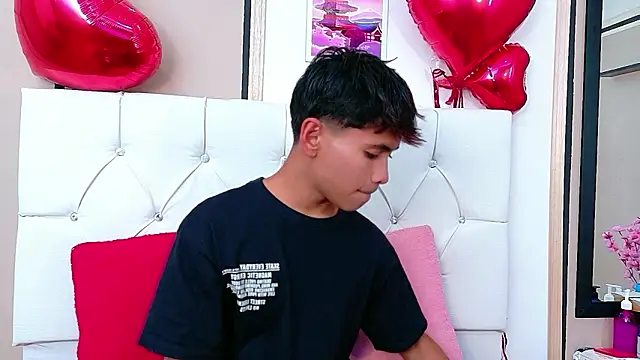 Ethan Westt online show from March 2026 08:36:02 PM