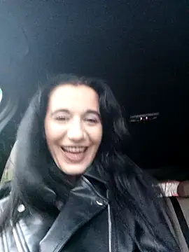 Snapshot of lovelarisa2025 chatting on March 2025 03:40:01 PM lovelarisa2025 online show from March 2025 03:40:01 PM