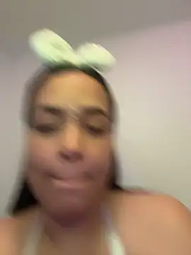 Deepika padukoneNisha online show from October 2025 04:06:01 PM