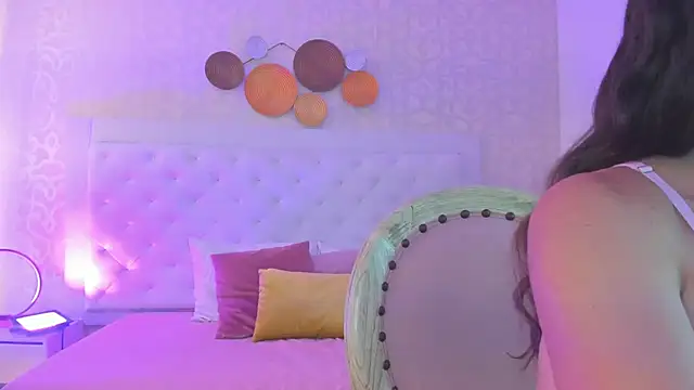 debora scoot online show from October 2025 10:25:02 AM