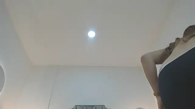 debora scoot online show from February 2026 11:41:01 AM