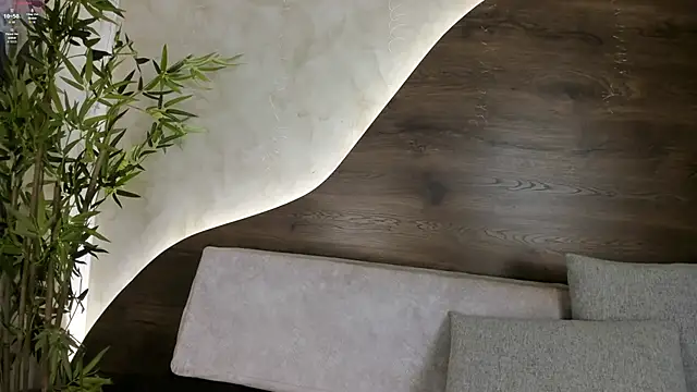 mia lacy  online show from November 2025 04:55:02 PM