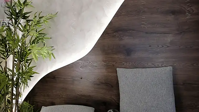 mia lacy  online show from November 2025 07:29:02 PM