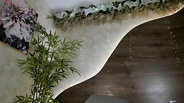 mia lacy  online show from December 2025 08:59:02 PM