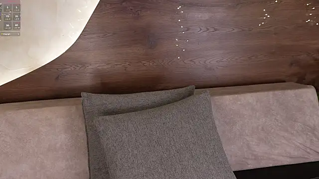 mia lacy  online show from December 2025 08:03:01 PM