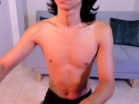 leoaddams22 online show from September 2025 06:22:01 PM