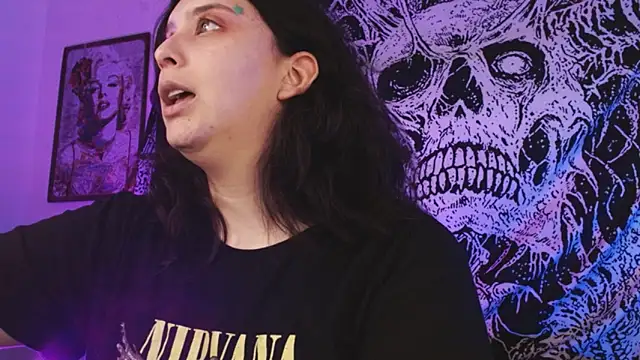 Snapshot of mikaskullcs chatting on January 2026 06:45:01 PM mikaskullcs online show from January 2026 06:45:01 PM