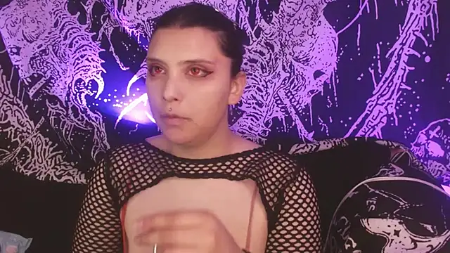 mikaskullcs online show from February 2026 10:30:02 PM