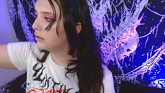 mikaskullcs online show from April 2026 10:11:01 PM