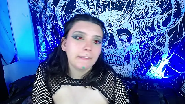 mikaskullcs online show from April 2026 10:00:02 PM