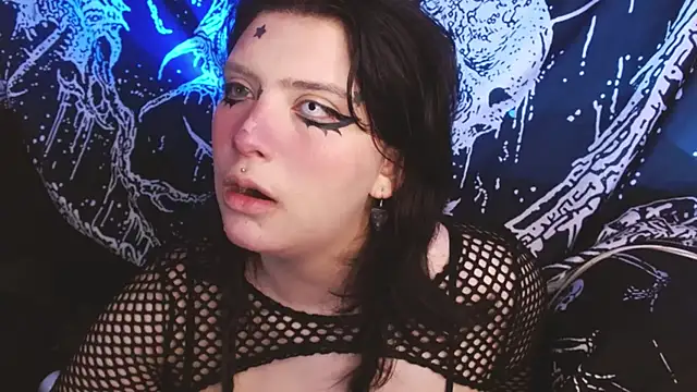 mikaskullcs online show from February 2026 09:32:02 PM