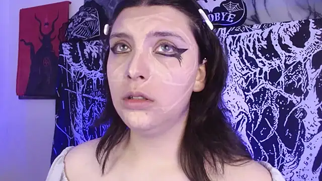mikaskullcs online show from September 2025 04:44:01 AM
