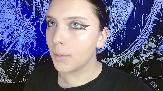 Snapshot of mikaskullcs chatting on November 2025 09:18:01 PM mikaskullcs online show from November 2025 09:18:01 PM